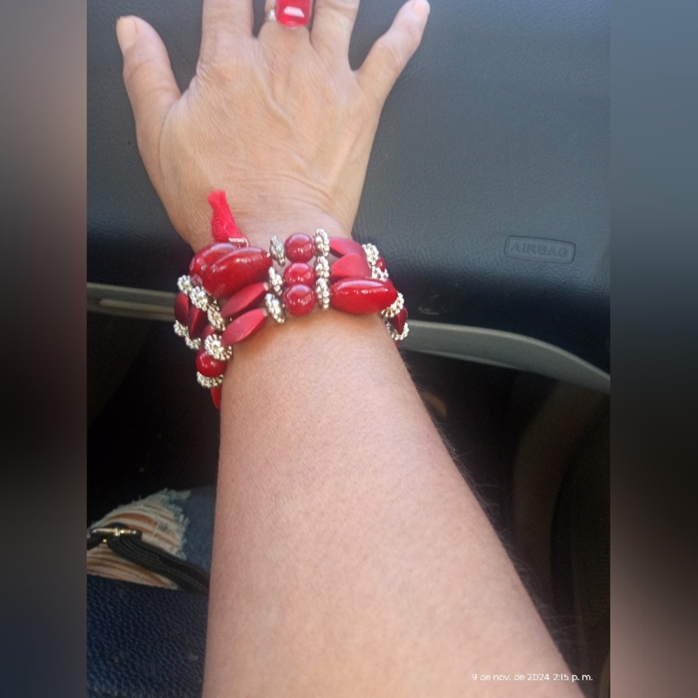 Variedad de pulceras